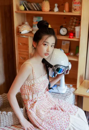 左卓性感私房照写真图片_3