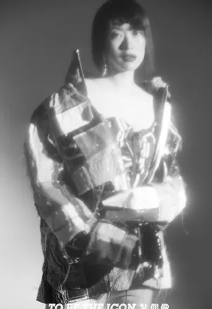 黄璐厚唇妆性感写真图片_4