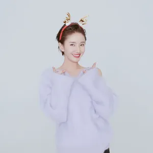 许芳铱湿发俏丽写真图片_4