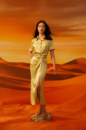杨采钰冷艳性感写真图片_2