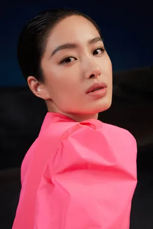 杨采钰冷艳性感写真图片_7