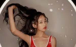 左卓运动背心元气性感写真_5