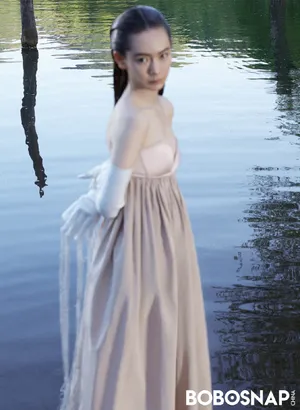 戚薇万物生艺术大片写真图片_6