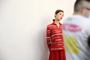 刘诗诗格纹外套时尚写真图片_4