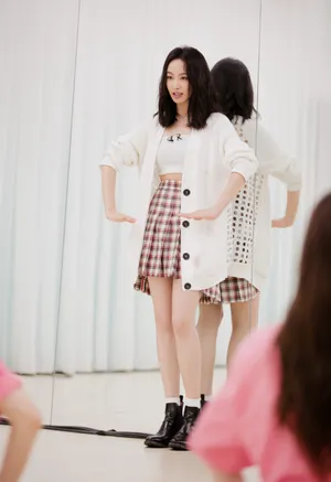 宋茜创造营2020温柔甜美图片_3
