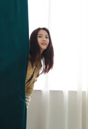 陈钰琪休闲率性写真图片_5