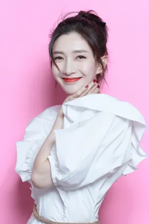 江疏影白裙优雅写真图片_7