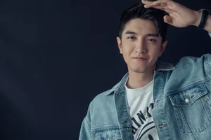 金瀚牛仔衣帅气写真图片_3