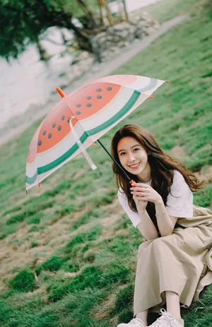 王子璇性感靓丽写真图片_1