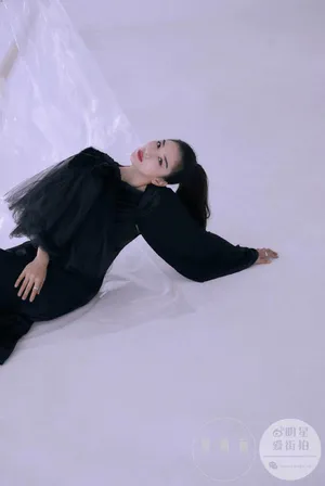 黄奕成熟优雅写真图片_6