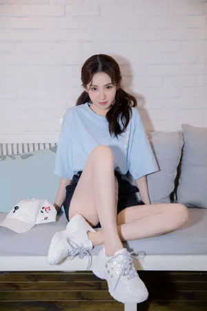 郑合惠子夏日清爽写真图片