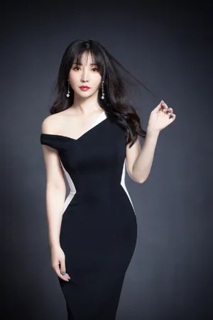 柳岩性感女人味大片写真图片_6