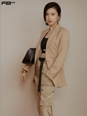 杨子姗法式西装外套写真图片