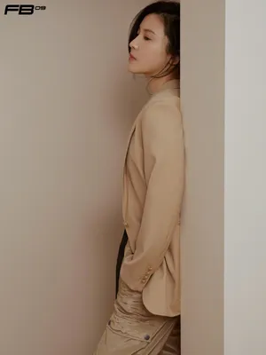 杨子姗法式西装外套写真图片_2