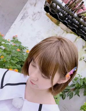 段奥娟文艺少女气息甜美写真_8