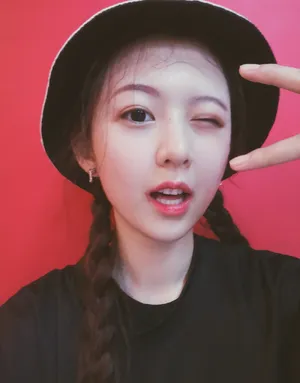 于扬子元气俏皮自拍照图片_4
