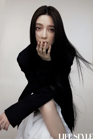 范冰冰黑长直魅力写真大片_5