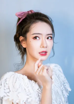 戚薇优雅靓丽写真图片_4