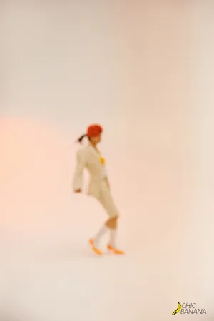 段小薇硬挺西装率性写真图片_8