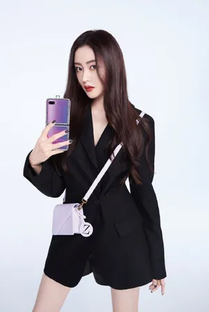 张天爱性感红唇写真图片_2