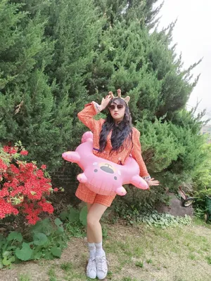 宋雨琦可爱甜美私服街拍图片_8