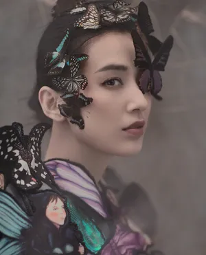 黄圣依化蝶妆性感写真图片_4