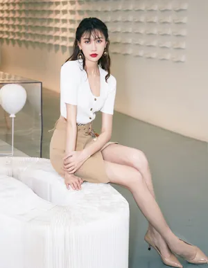 李斯羽性感美腿写真图片_7