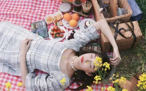李斯羽唯美田园风写真图片