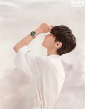 罗云熙白衣少年帅气写真图片_8