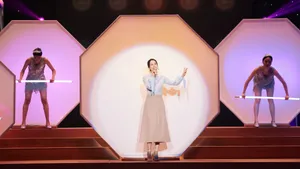 海清公益直播甜美活动照图片_1