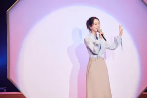海清公益直播甜美活动照图片