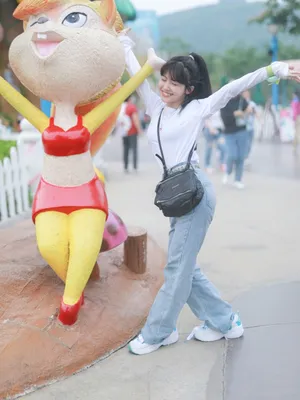 赖美云甜美游乐园写真图片_5