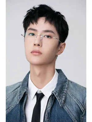 王一博无框眼镜造型写真图片_3