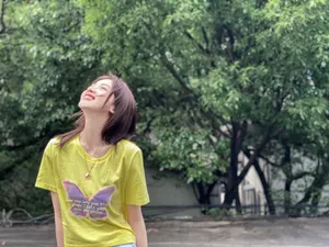 吴谨言蝴蝶衫轻甜写真图片_1