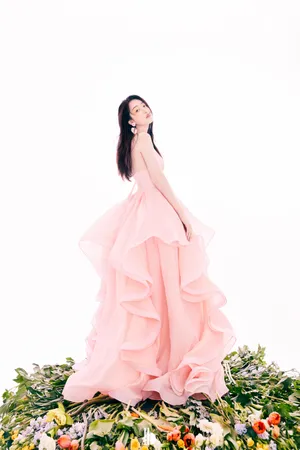 蒋梦婕最新时尚杂志写真大片_10