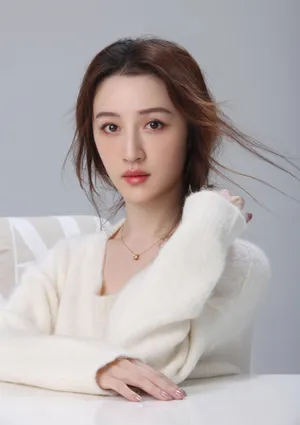 杨懿气质优雅性感写真