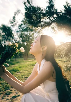 马茜挂脖长裙性感图片写真_4