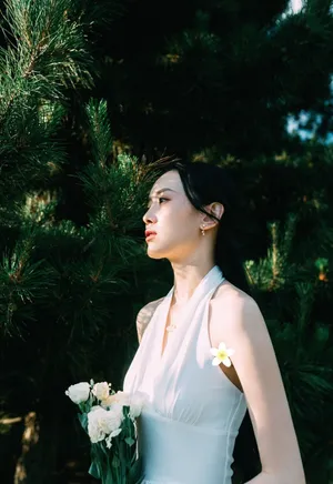 马茜挂脖长裙性感图片写真_8