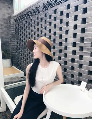 马茜优雅气质生活照图片_1