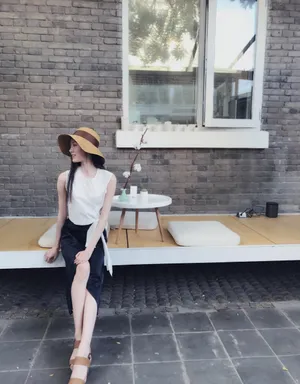 马茜优雅气质生活照图片_3