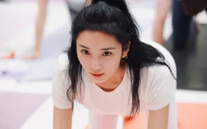 王紫璇运动风生活照图片_1