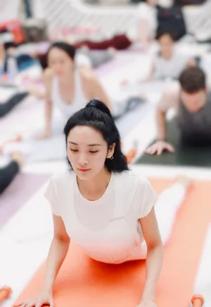 王紫璇运动风生活照图片_5