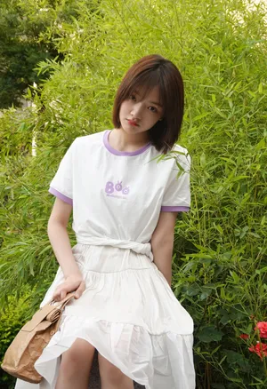任敏夏日灵气私服照图片_2