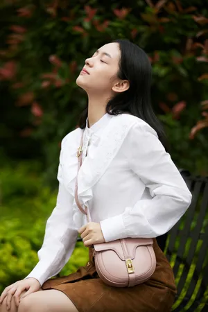 周也温婉小清新写真图片_3