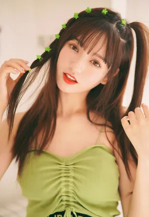 李佳洁甜美性感私房照图片_5