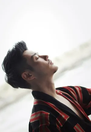 宣言型男风帅气侧颜照图片