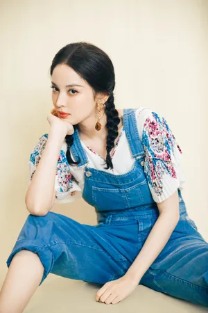 古力娜扎麻花辫可爱写真图片_3