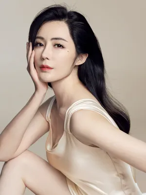 汤晶媚性感黑色系质感写真图片_8
