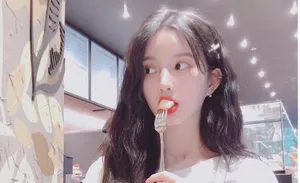 刘些宁清新甜美自拍图片_4
