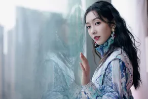 宣璐印花连衣裙性感写真图片_2